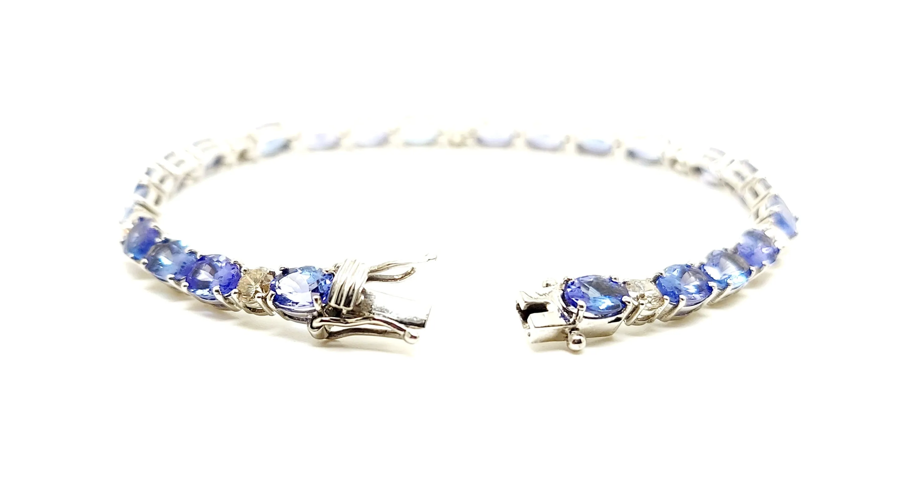 Alternating Tanzanite  and Diamond Bracelet in 14k White Gold Ad No. 2293