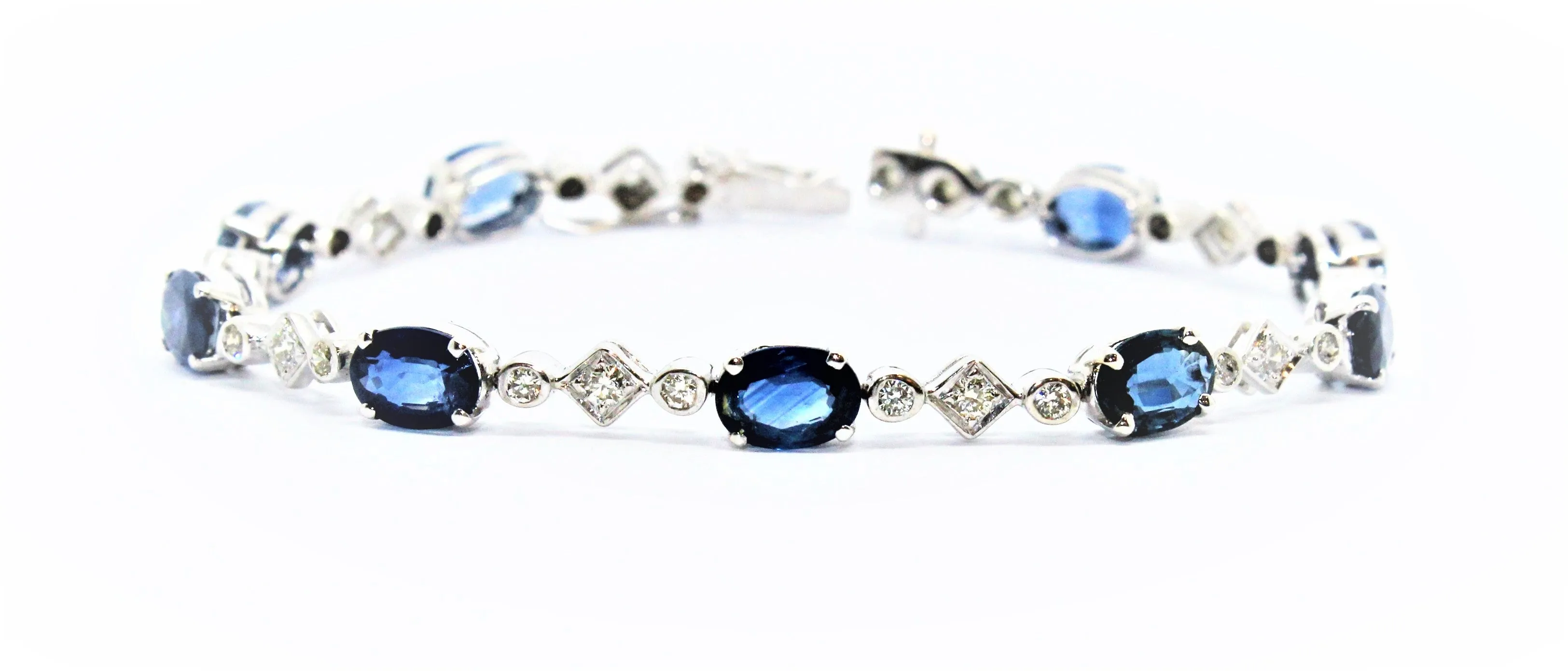 BLUE SAPPHIRE AND DIAMOND STAR BRACELET AD NO.1622