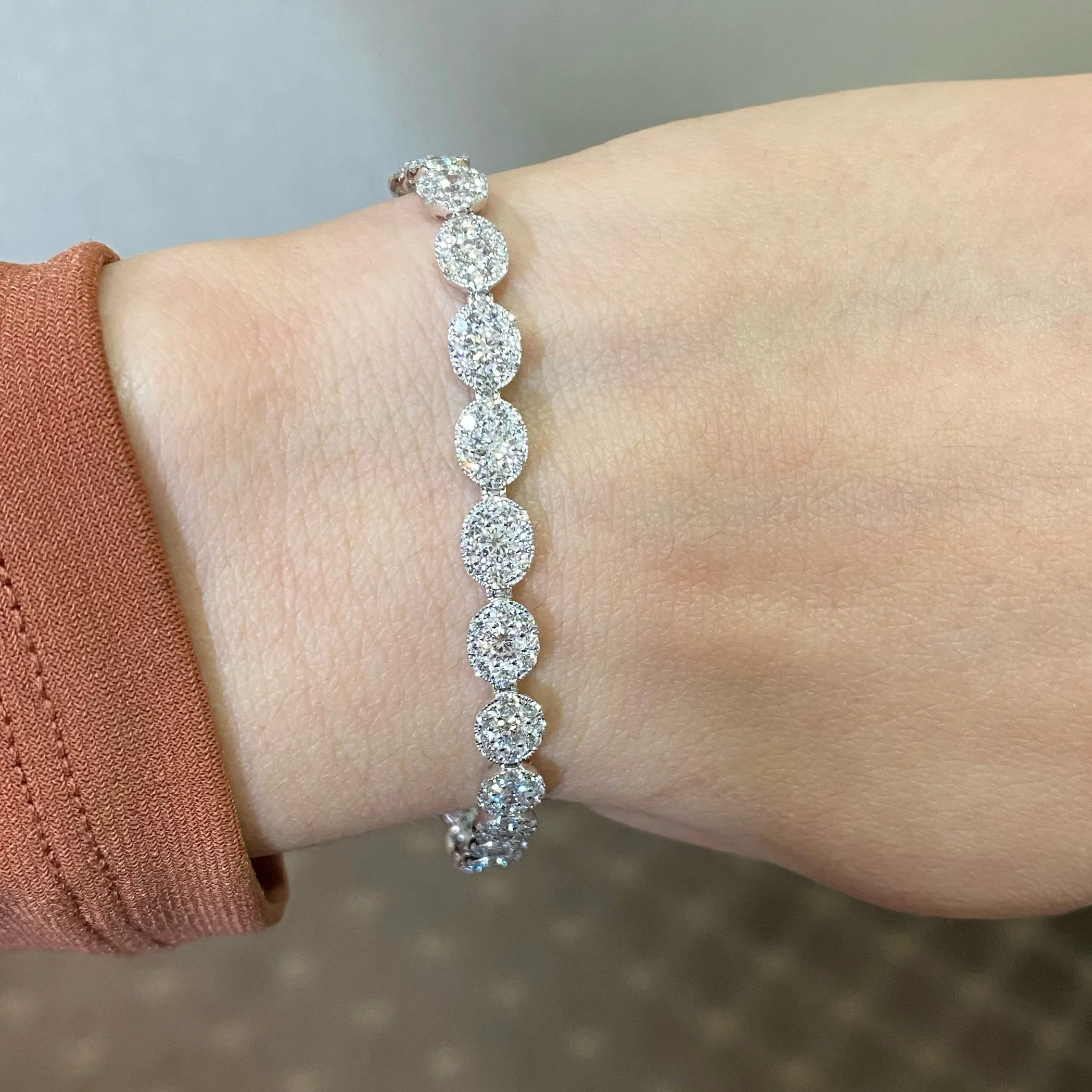 Diamond Halo Oval Link Bracelet