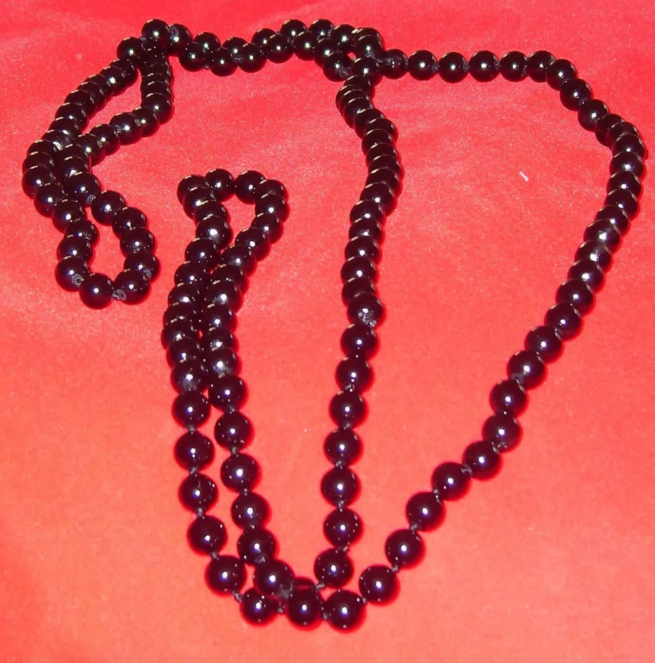 Necklace 520 Black Beads Pendants and Bracelet Set Jewelry