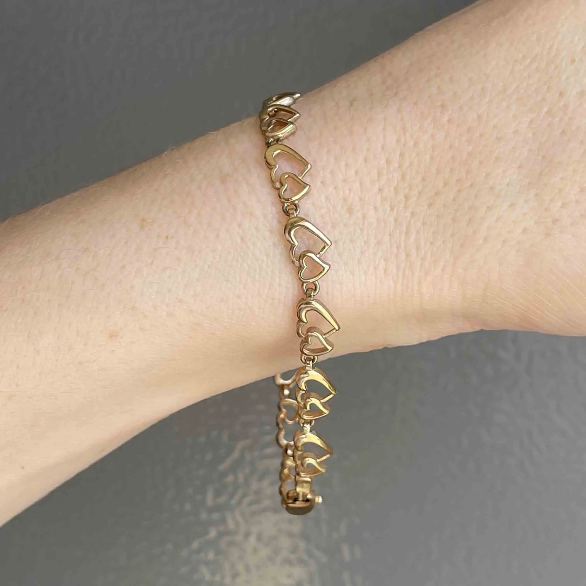 Vintage 9K Gold Double Heart Chain Bracelet